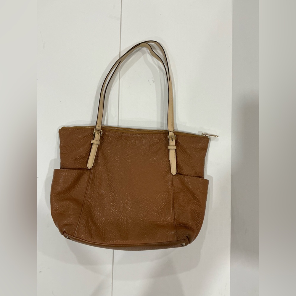 Michael kors soft pebbled leather Jet set tote